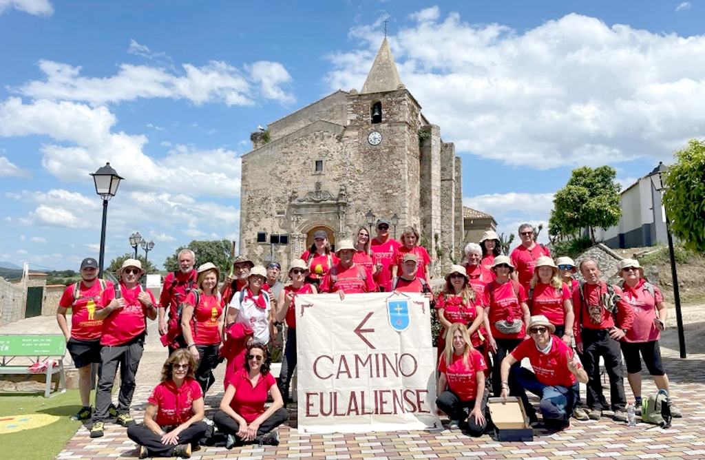 La Asociacin de Amigos del Camino Eulaliense recibe 2.000 euros para sus actividades este 2025